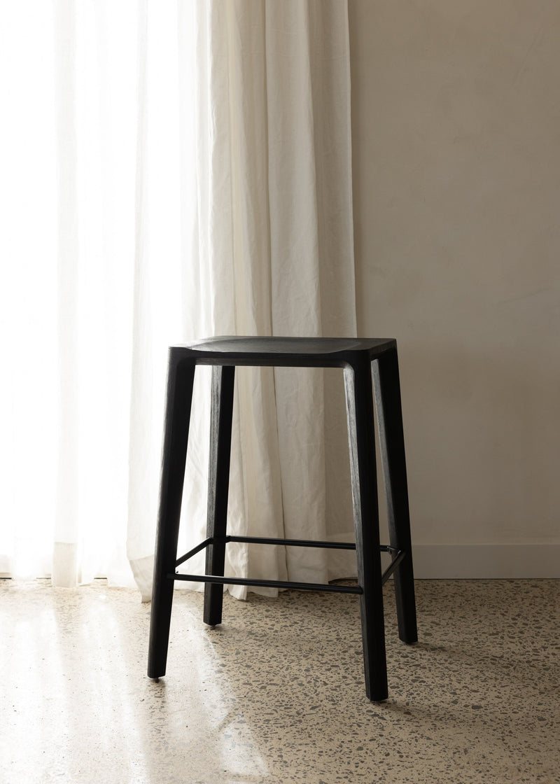 Glide Bar Stool / Black