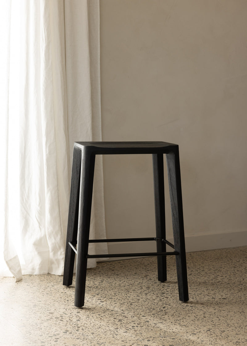 Glide Bar Stool / Black