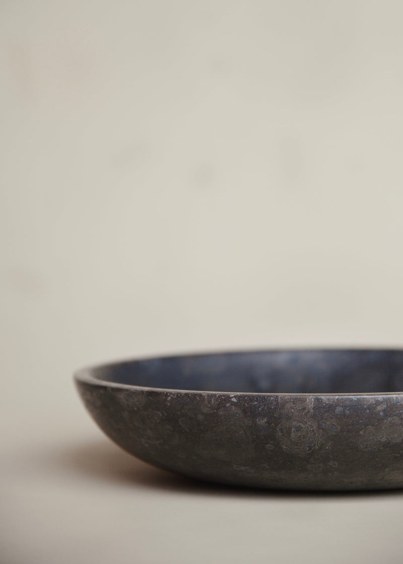 Nuru Marble Bowl / Black