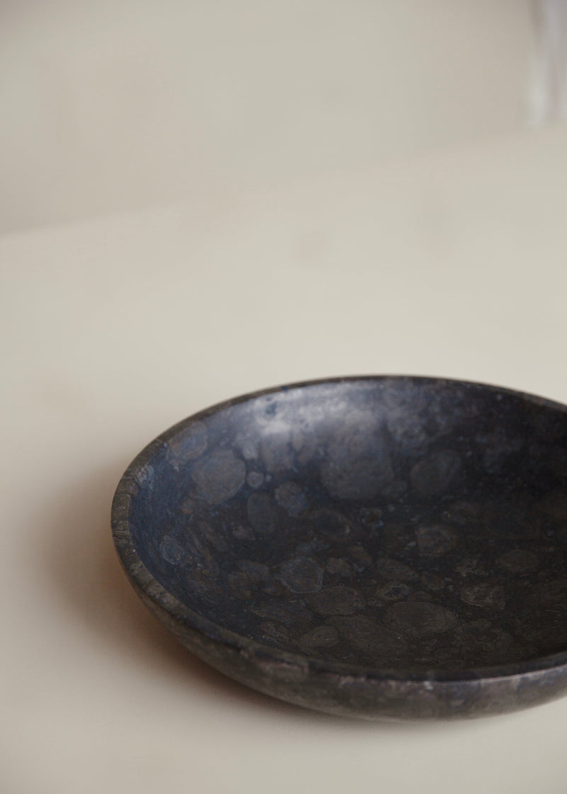 Nuru Marble Bowl / Black