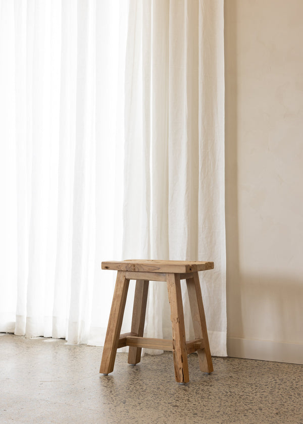 Bapak Stool / Natural