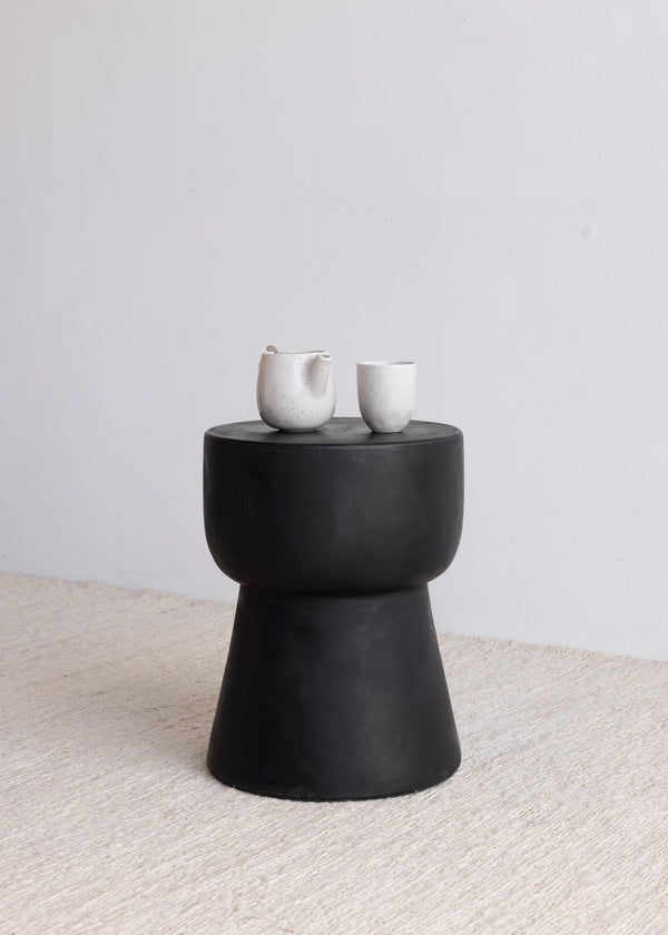 Frankie Stone Stool / Charcoal