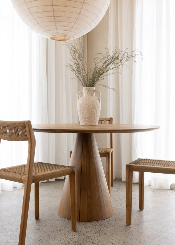 Tiram Dining Table / Natural