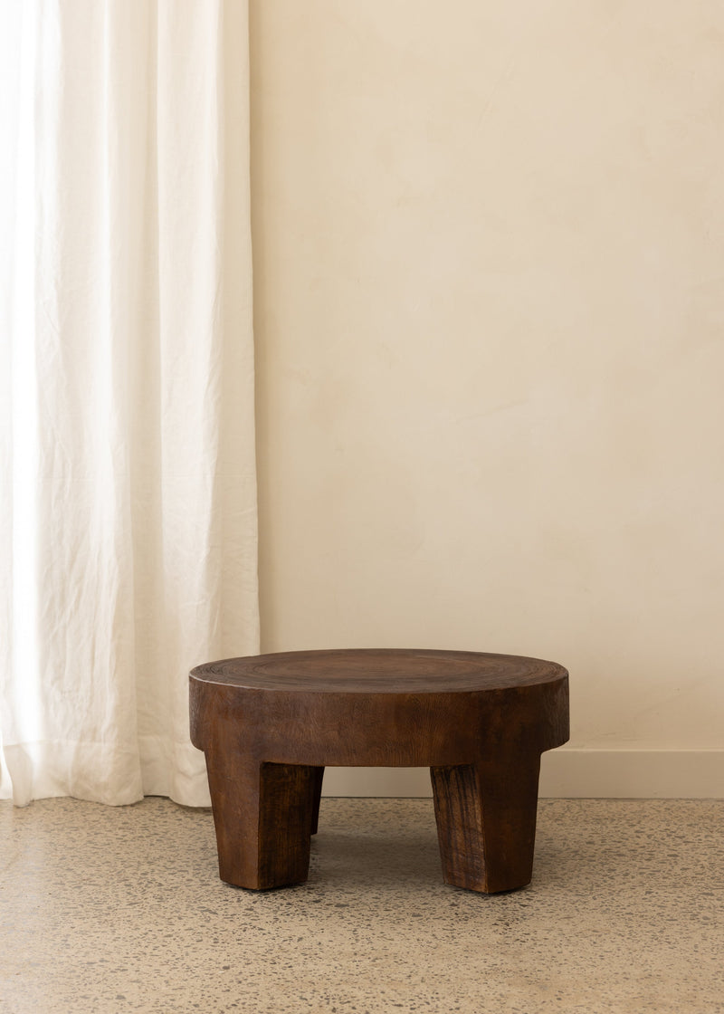 Vista Table / Walnut