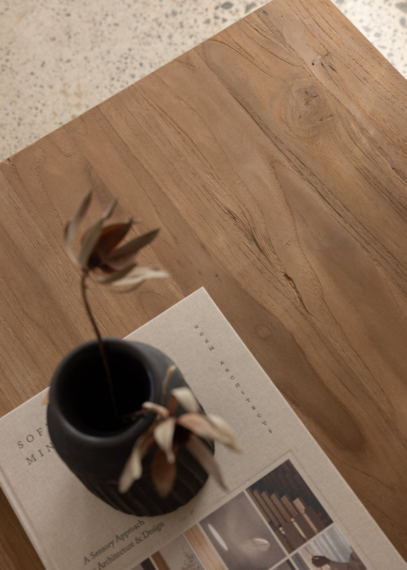 Solo Coffee Table / Dark Teak