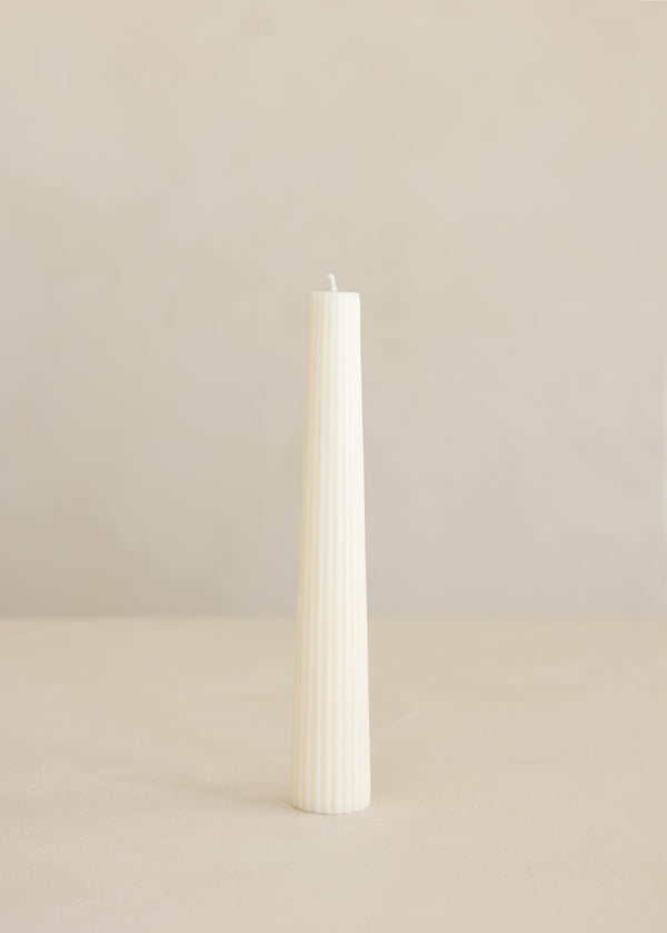 Tapered Lone Pillar Candle / Ivory