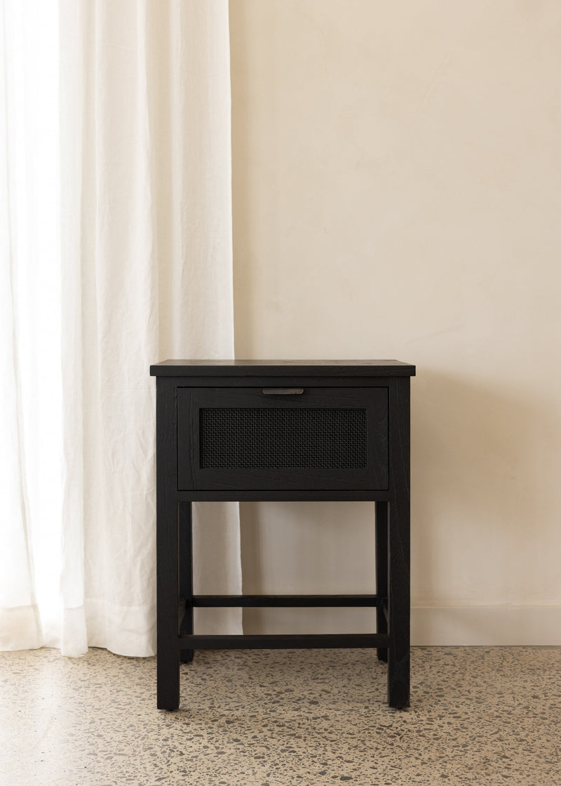 Alba Bedside Table / Black